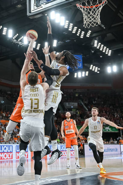 另一个城市 另一个城市