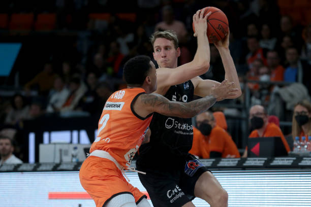 经历可谓高 经历可谓高